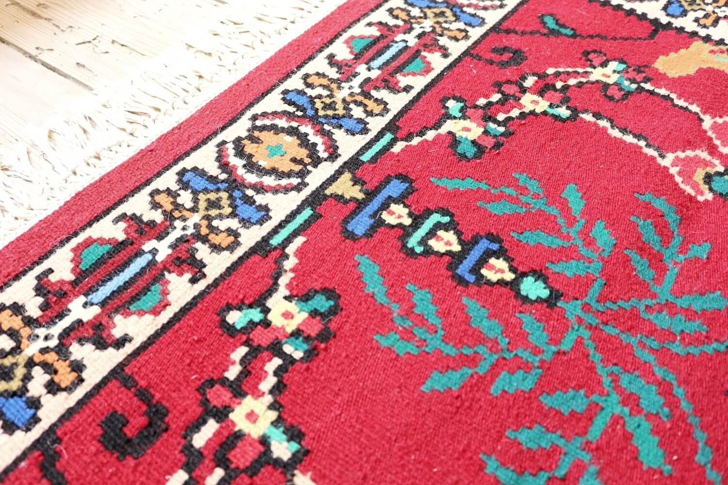Котленски килими | Налични ръчно тъкани вълнени килими