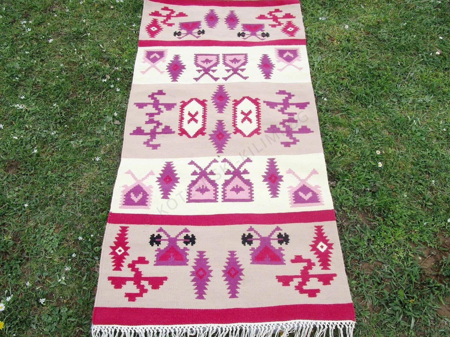 чипровски килими модели