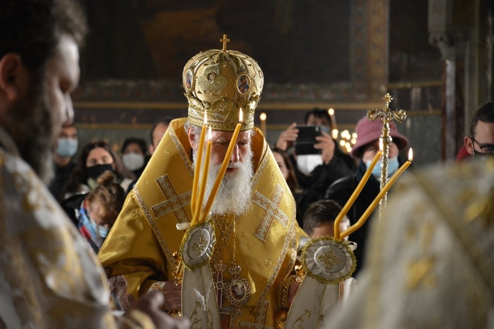 ПАТРИАРХ НЕОФИТ: Светлината, изгряла в нашия свят с Неговото Рождество, свети и днес ! | The News BG Reporter ®