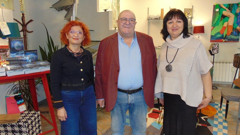 КОНСТАНТИН ТИЛЕВ ПРЕДСТАВИ ВТОРАТА СИ КНИГА - "ОМАЛА", В РЕДАКЦИЯТА НА СПИСАНИЕ L’EOROPEO | The News BG Reporter ®