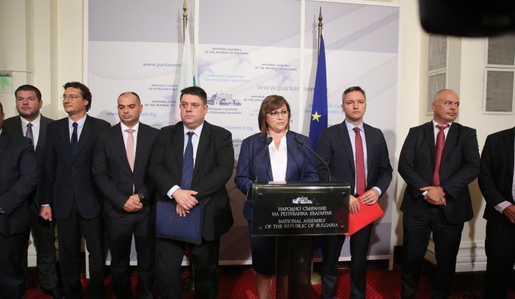 РАЗВРЪЗКАТА! БСП ВЗИМА ТРЕТИЯ МАНДАТ ОТ ПРЕЗИДЕНТА РАДЕВ