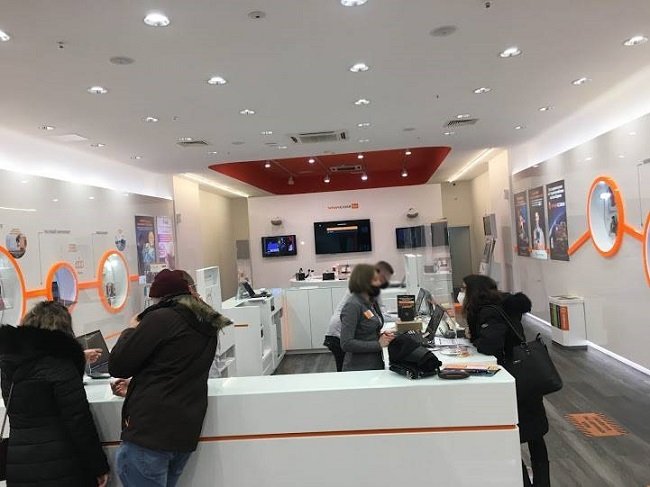 Проверка на Нюз БГ Репортер: Нужен е контрол на персонала в магазина на Vivacom в The Mall
