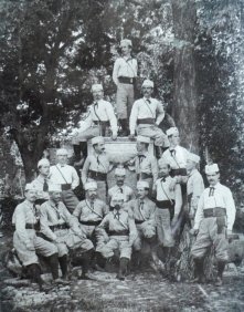 1895-1919 - Първи стъпки